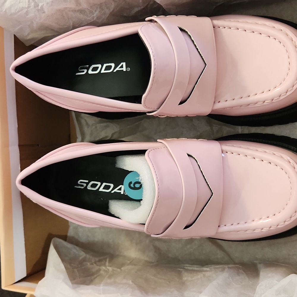 Soda Lug Platform Chunky Pink Loafers Size Size 7 NEW - Picture 11 of 14